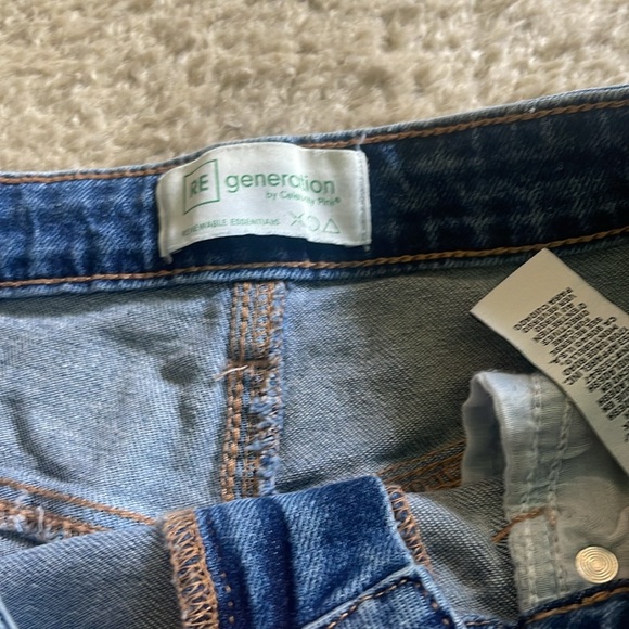 RE generation Celebrity Pink Jeans - Picture 2 of 5